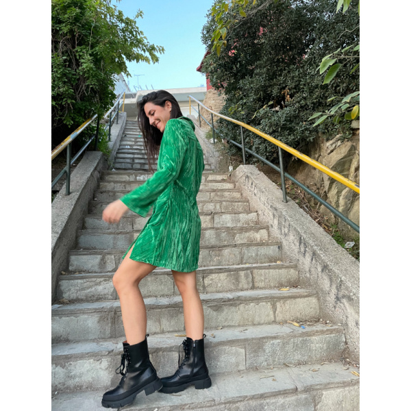 Βελούδινο πράσινο φόρεμα